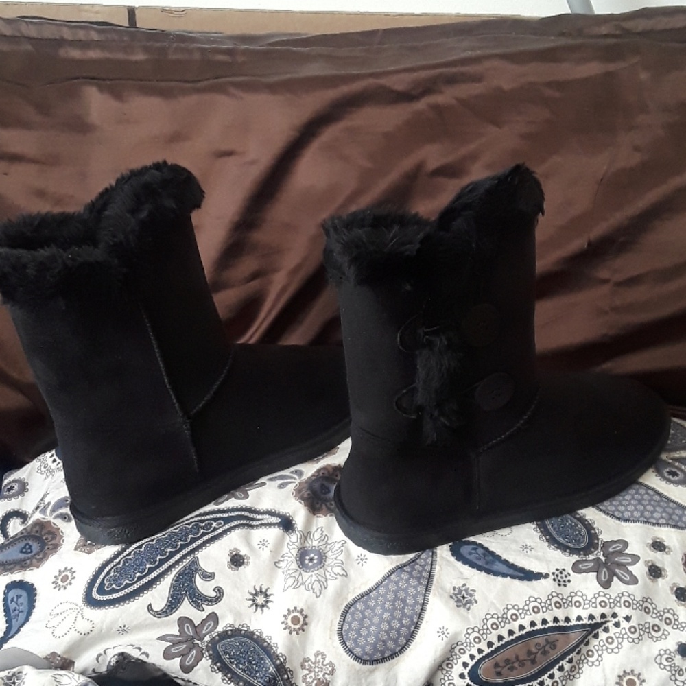 Fuzzy boots
